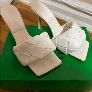 Bottega Veneta